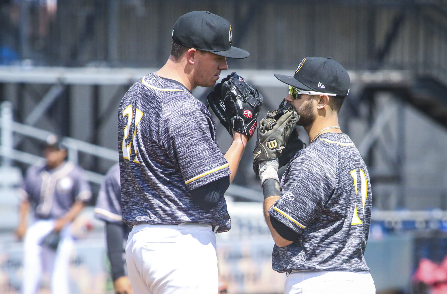 050717-RIVER-BANDITS-010